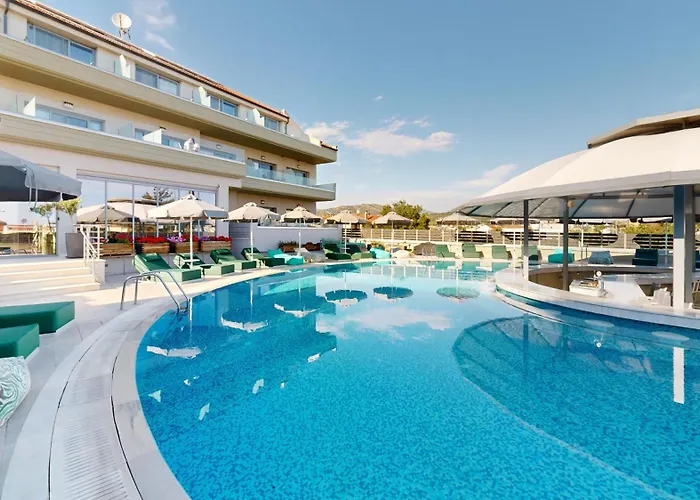 The Dome Luxury يميناريا