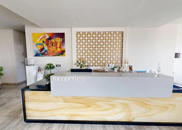 The Dome Luxury يميناريا