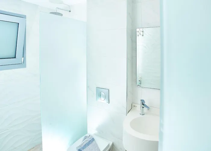 The Dome Luxury يميناريا