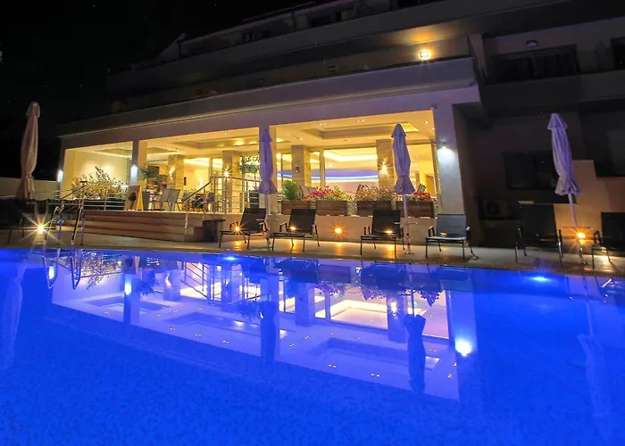 فندق The Dome Luxury يميناريا