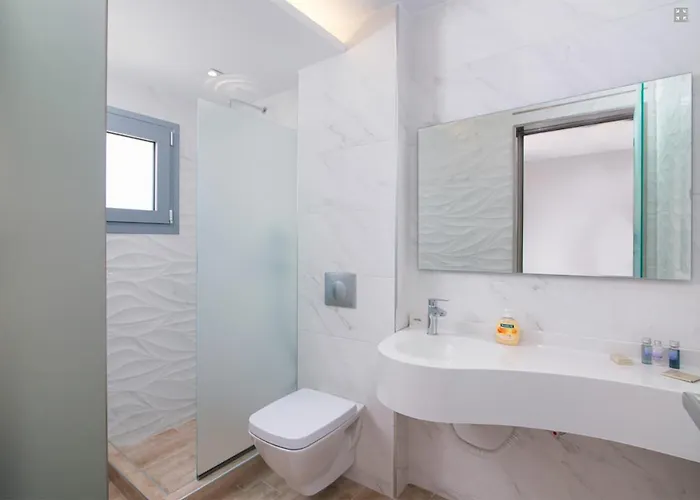 The Dome Luxury 4* يميناريا